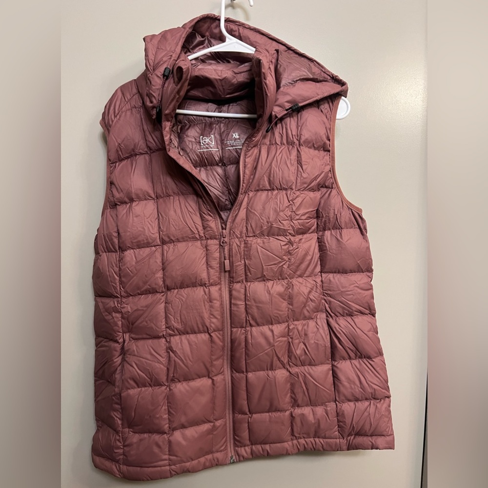 Burton AK Vest Size XL Rose